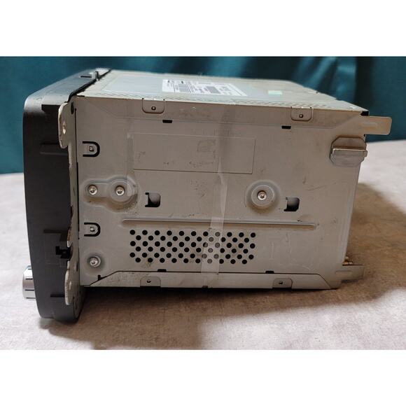 Delphi 28305133 Tiguan CD MP3 Player Radio,Bluetooth (28313351) 2009-2017 - Picture 5 of 7